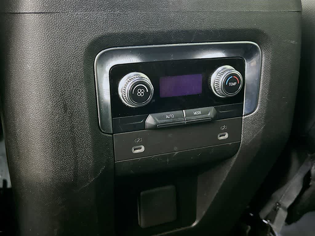 2022 GMC Yukon XL SLE