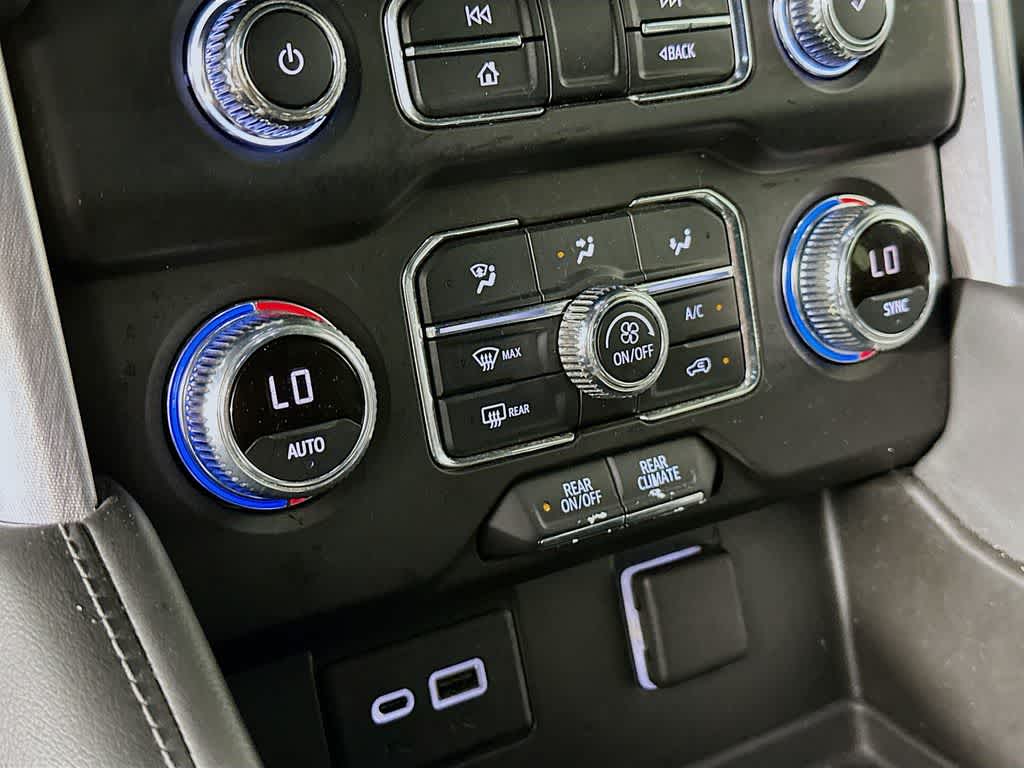 2022 GMC Yukon XL SLE