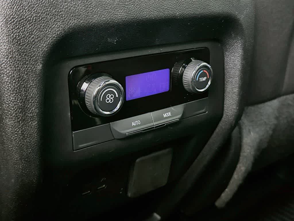 2024 Chevrolet Traverse FWD LT