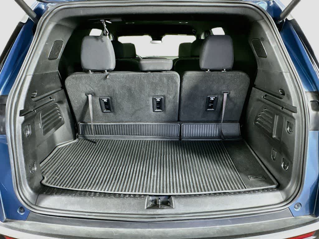 2024 Chevrolet Traverse FWD LT