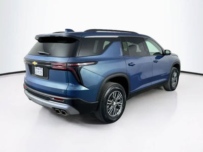 2024 Chevrolet Traverse FWD LT