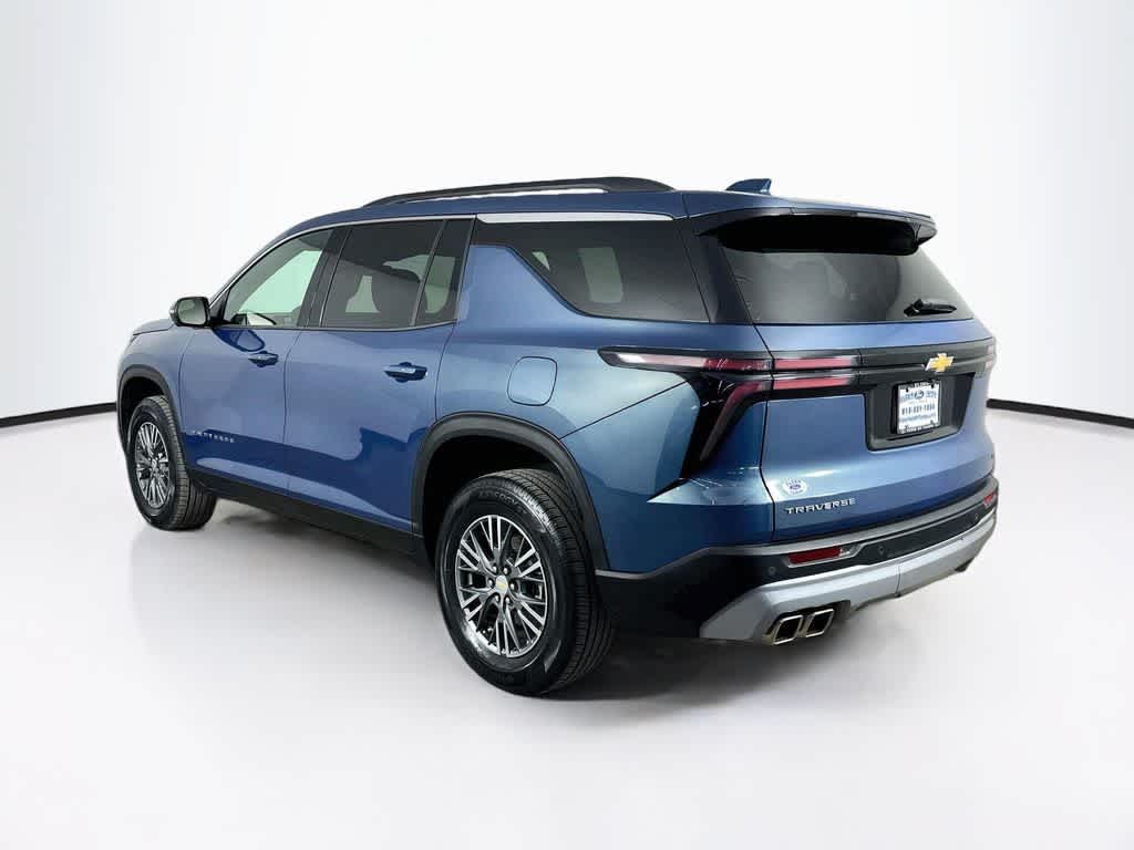 2024 Chevrolet Traverse FWD LT