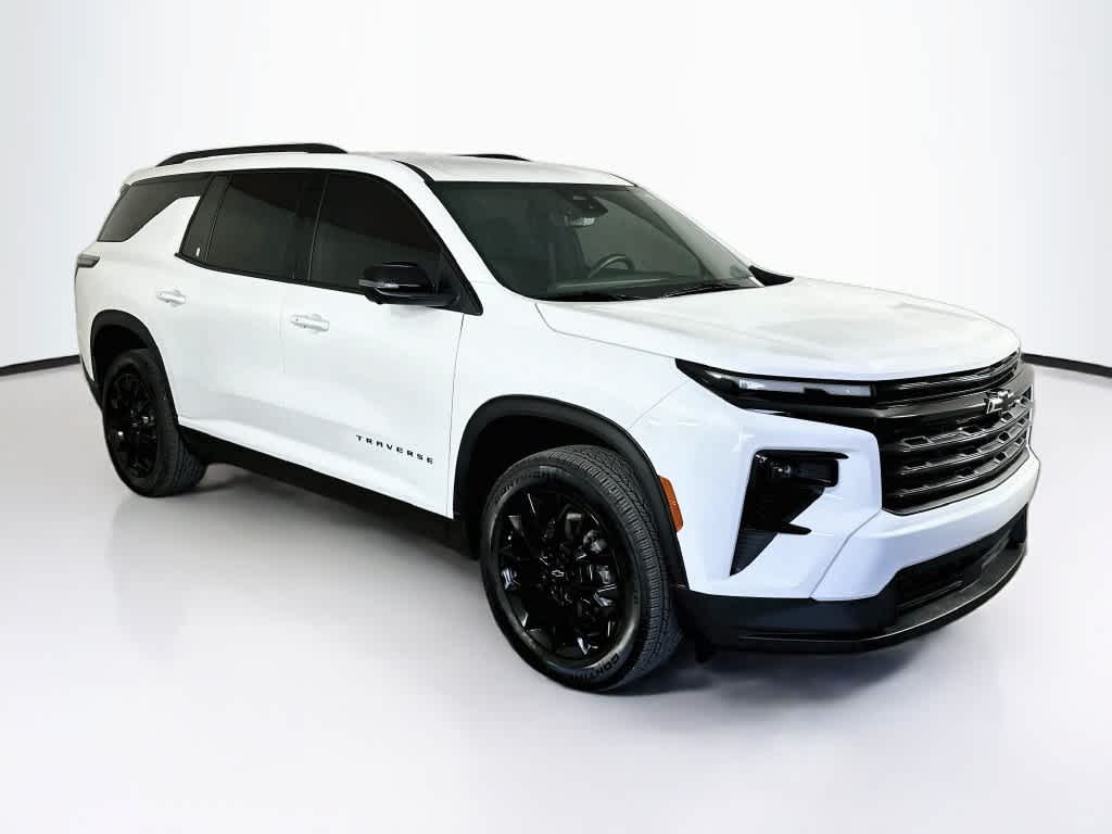 2026 Chevrolet Traverse FWD LT