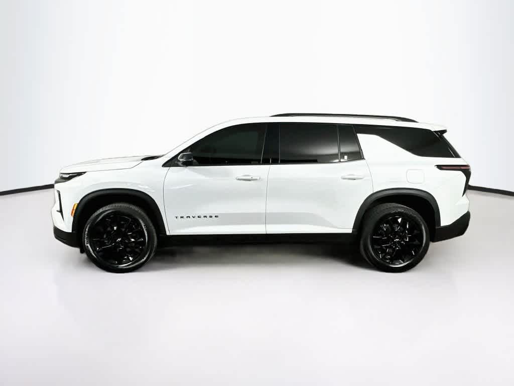 2026 Chevrolet Traverse FWD LT