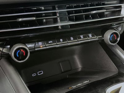 2025 Chevrolet Traverse FWD LT