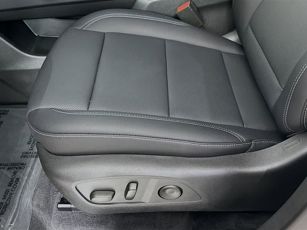 2025 Chevrolet Traverse FWD LT