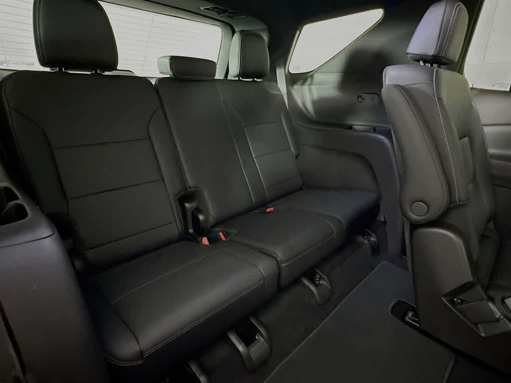 2025 Chevrolet Traverse FWD LT