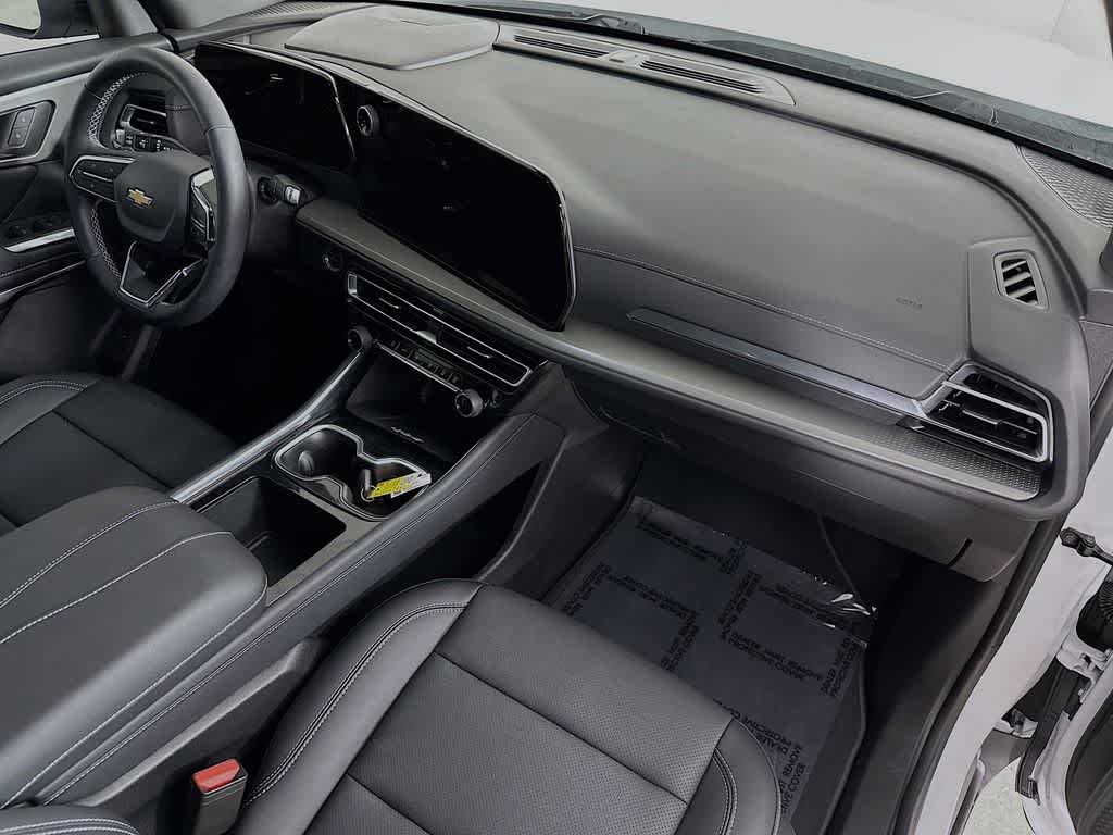 2025 Chevrolet Traverse FWD LT