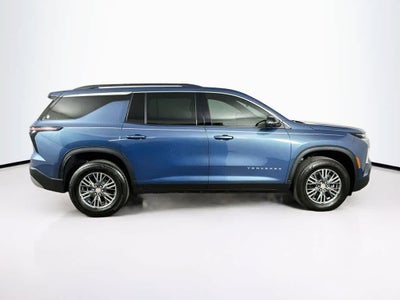 2024 Chevrolet Traverse AWD LT