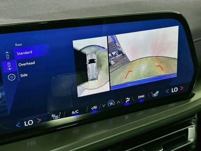 2024 Chevrolet Traverse AWD LT