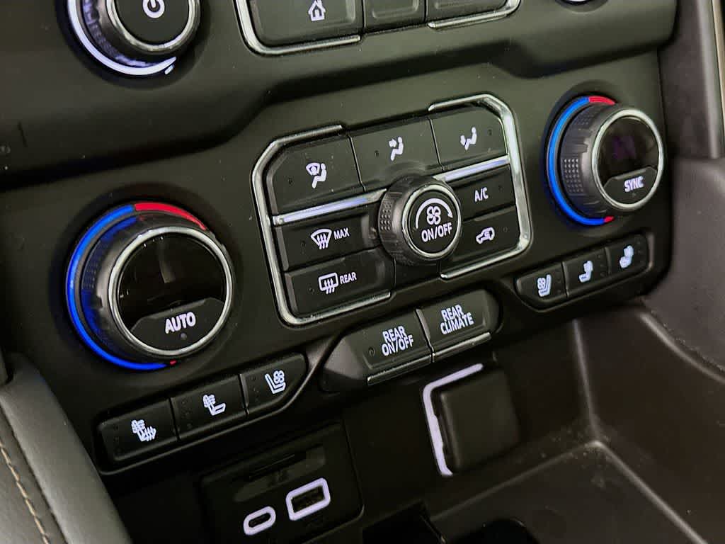 2021 Chevrolet Suburban High Country