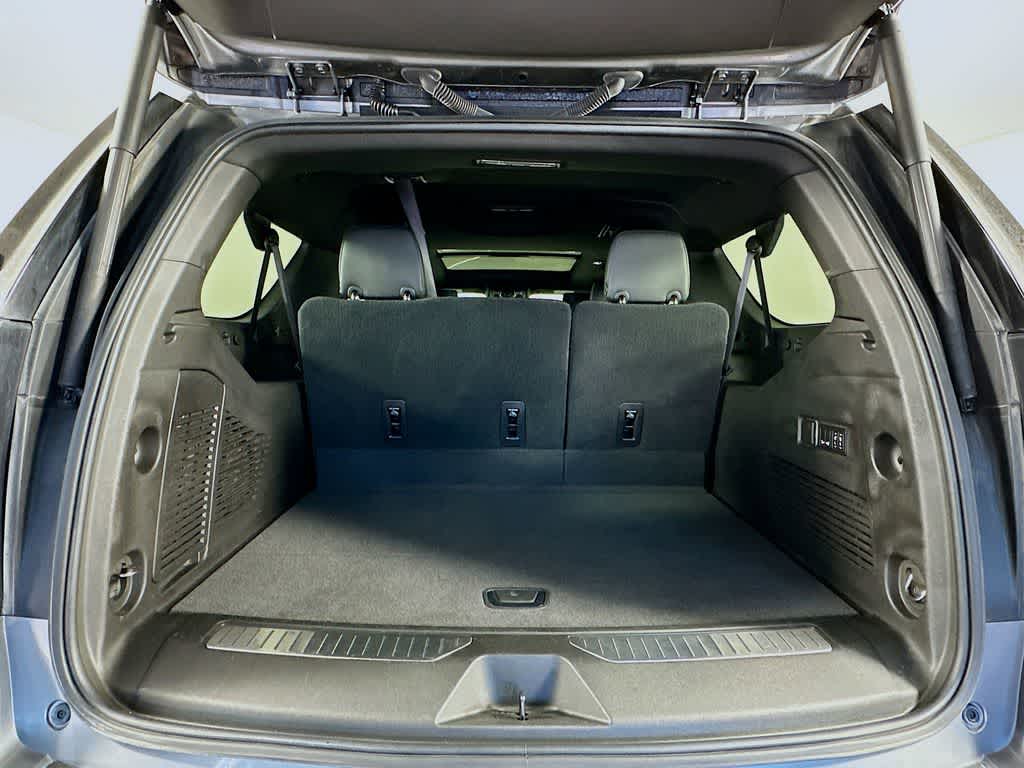 2021 Chevrolet Suburban High Country