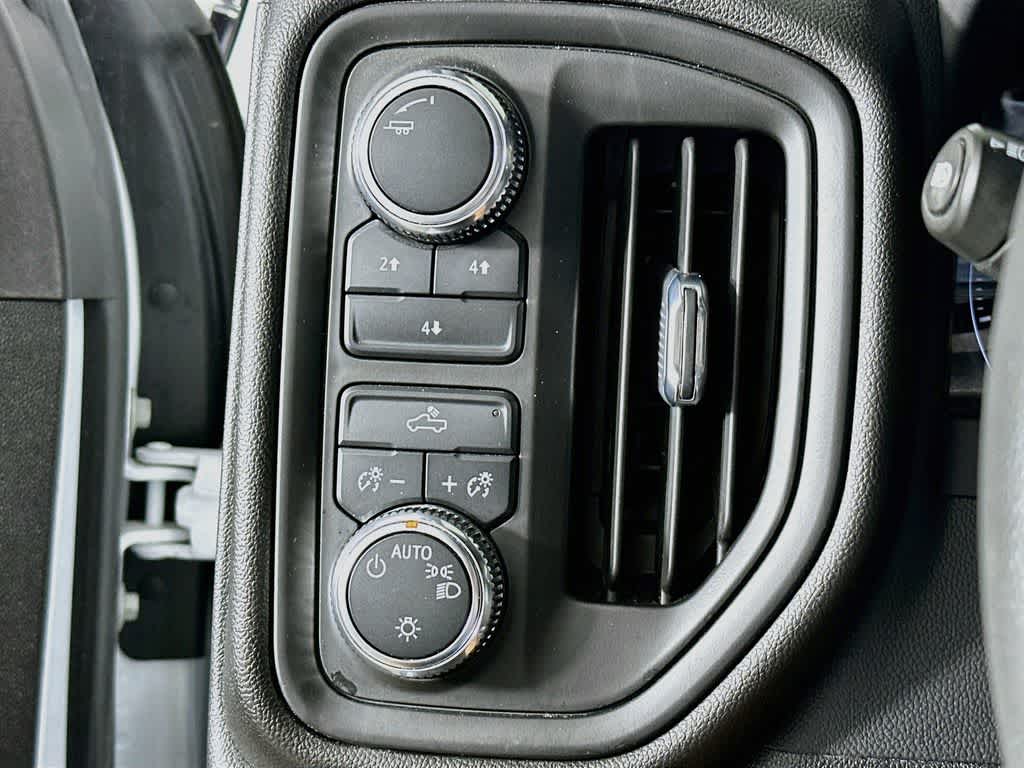 2024 GMC Sierra 2500HD Pro