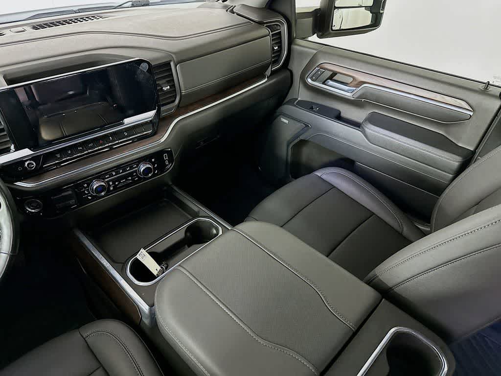 2024 GMC Sierra 2500HD SLT