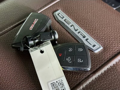 2024 GMC Sierra 2500HD Denali