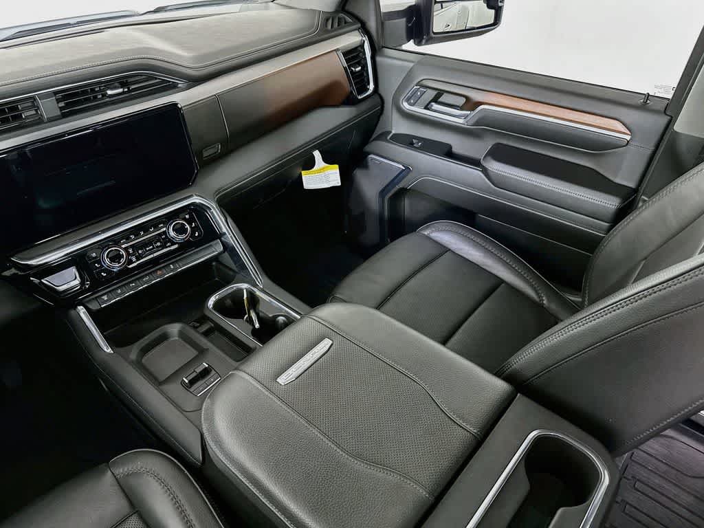 2024 GMC Sierra 3500HD Denali
