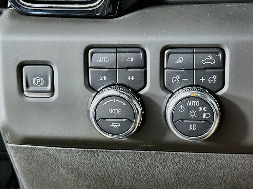 2025 GMC Sierra 2500HD AT4