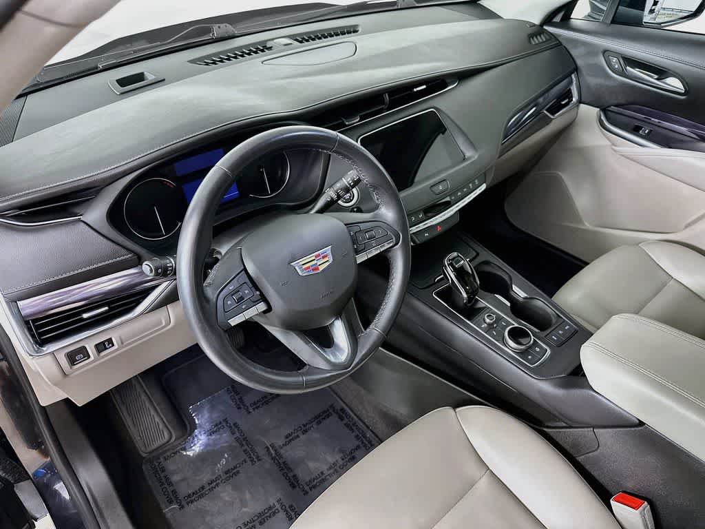 2023 Cadillac XT4 FWD Luxury