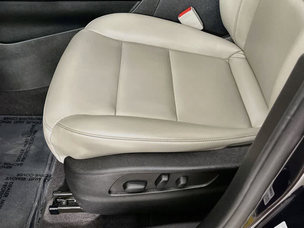 2023 Cadillac XT4 FWD Luxury