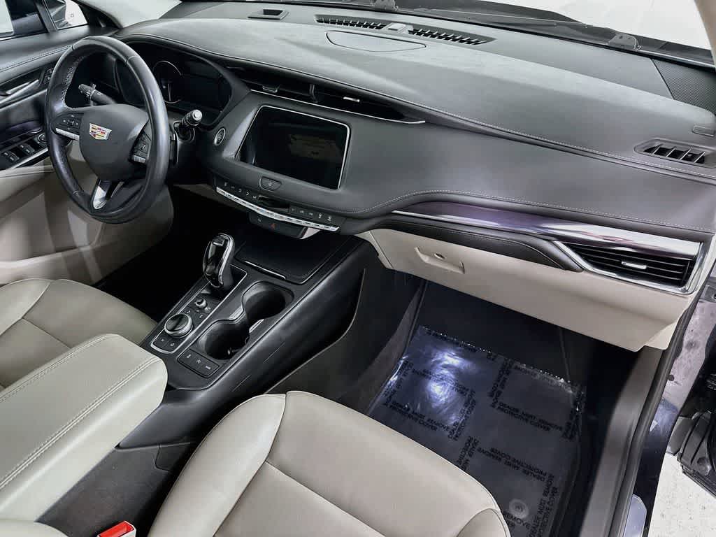 2023 Cadillac XT4 FWD Luxury
