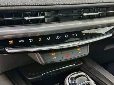 2025 Cadillac XT4 FWD Premium Luxury