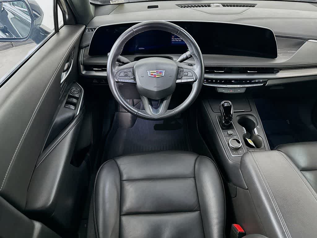2024 Cadillac XT4 FWD Premium Luxury