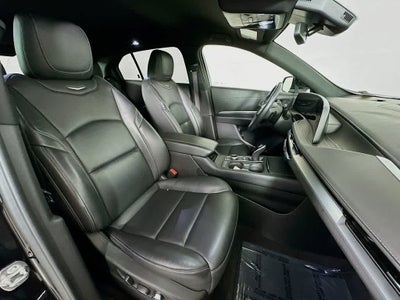 2024 Cadillac XT4 FWD Premium Luxury