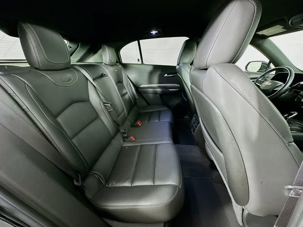 2024 Cadillac XT4 FWD Premium Luxury