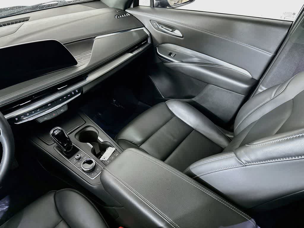 2025 Cadillac XT4 FWD Premium Luxury