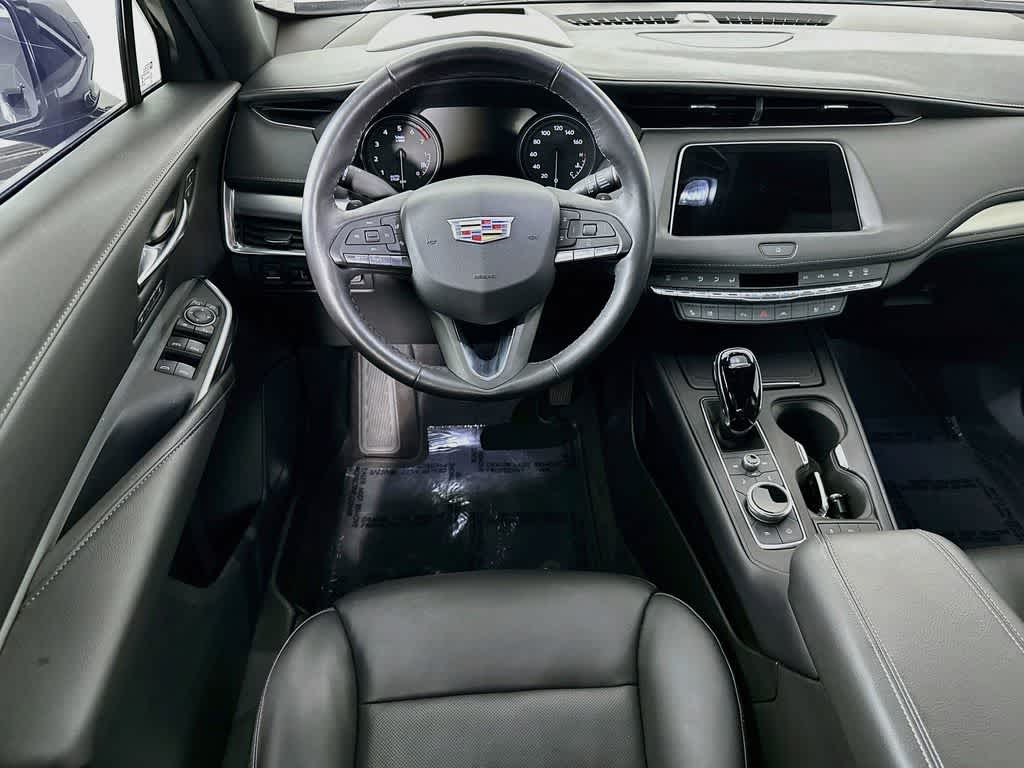 2023 Cadillac XT4 FWD Premium Luxury