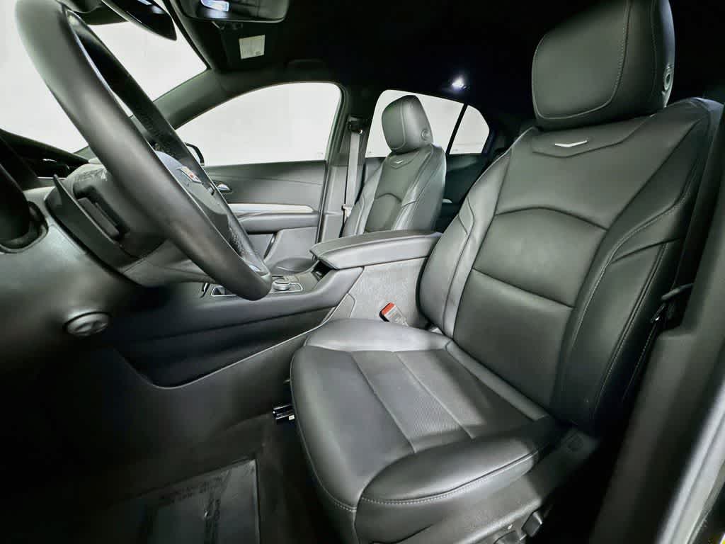 2023 Cadillac XT4 FWD Premium Luxury
