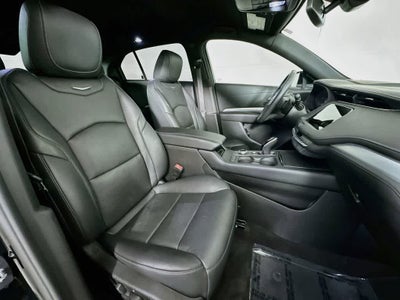 2023 Cadillac XT4 FWD Premium Luxury