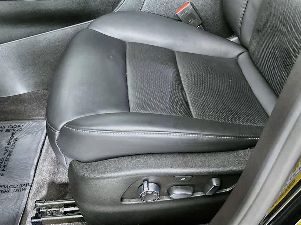 2023 Cadillac XT4 FWD Premium Luxury