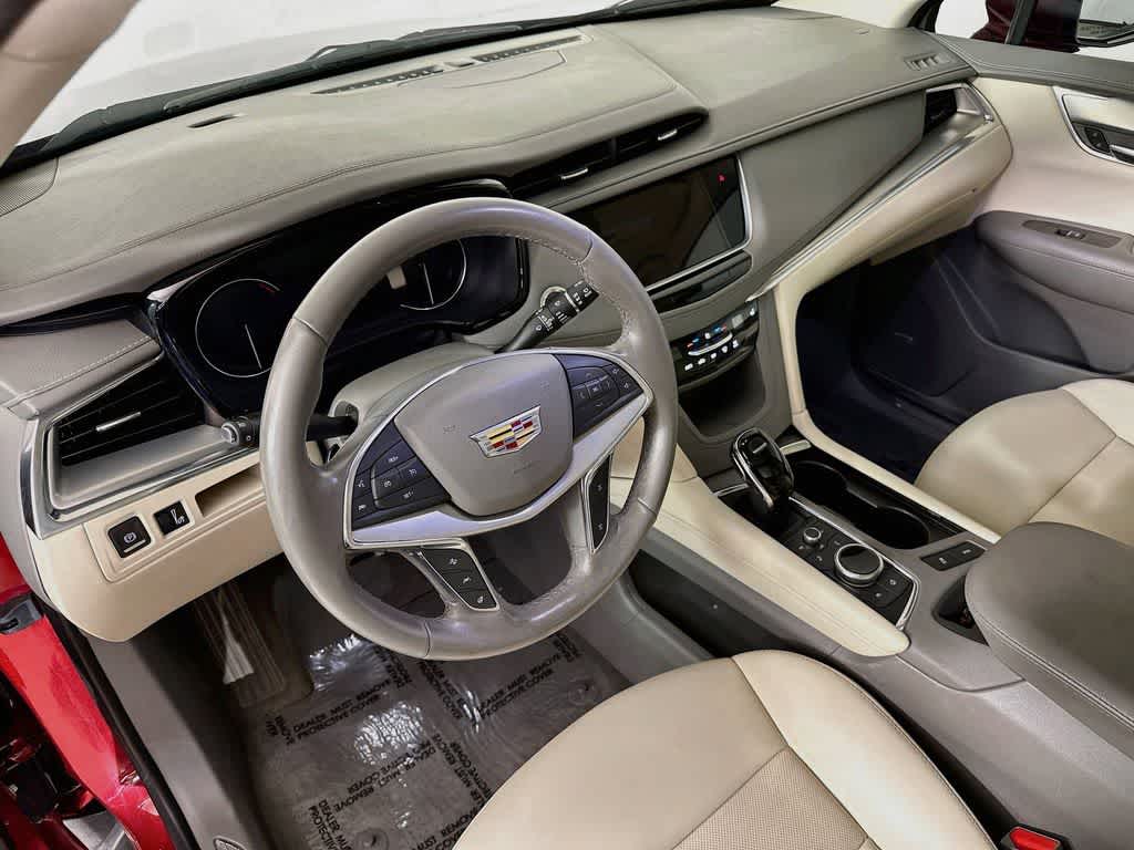 2021 Cadillac XT5 FWD Premium Luxury