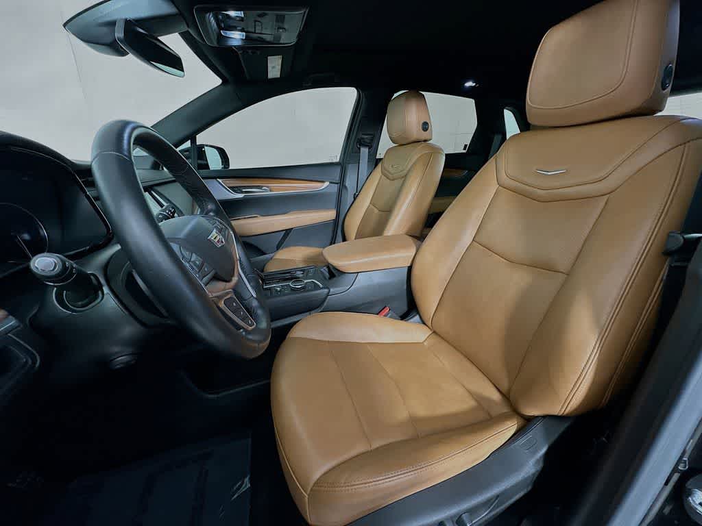 2022 Cadillac XT5 FWD Premium Luxury