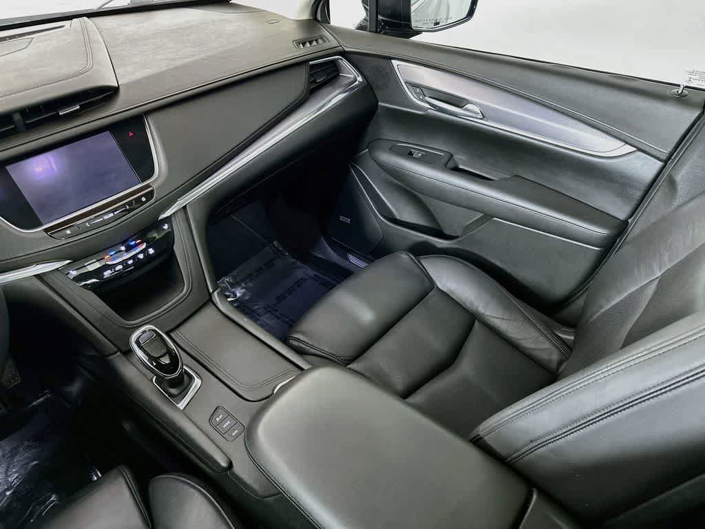2017 Cadillac XT5 Luxury AWD