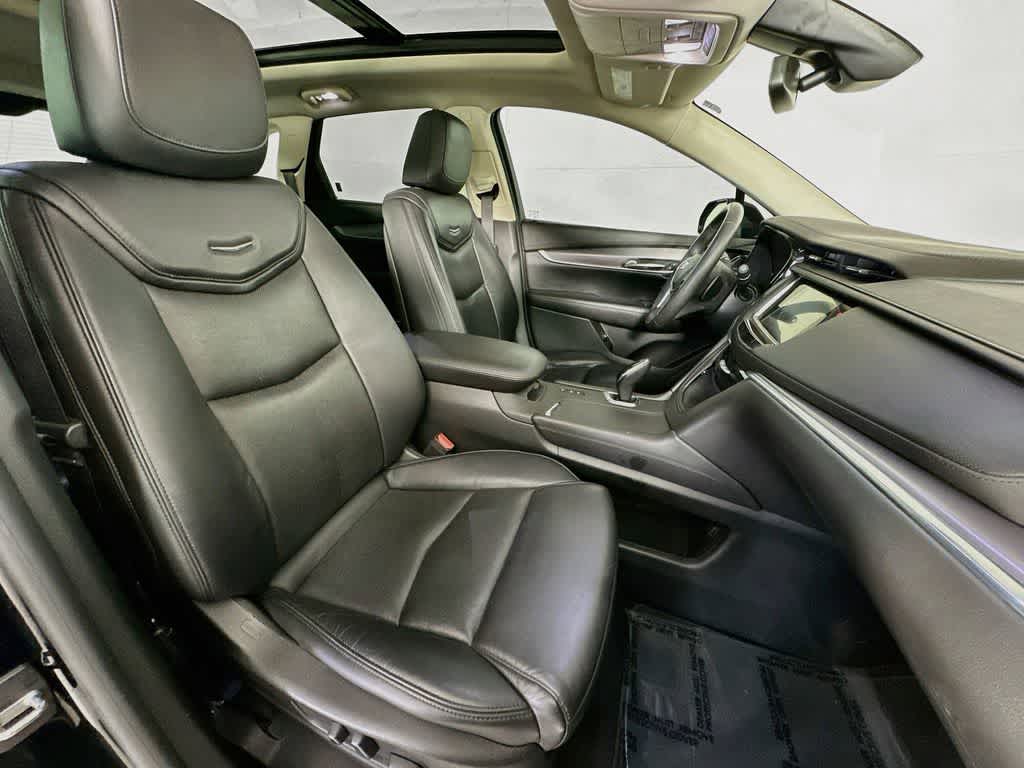 2017 Cadillac XT5 Luxury AWD