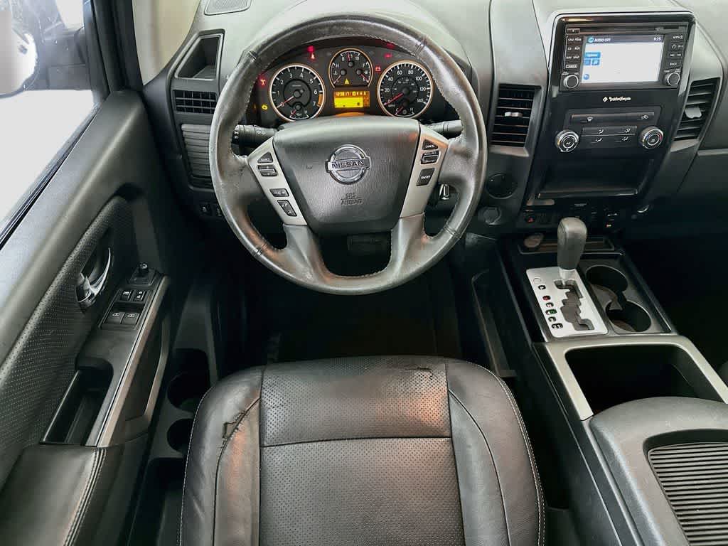 2015 Nissan Titan SV