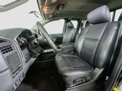 2015 Nissan Titan SV