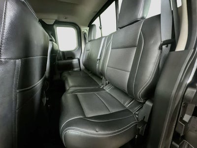 2015 Nissan Titan SV
