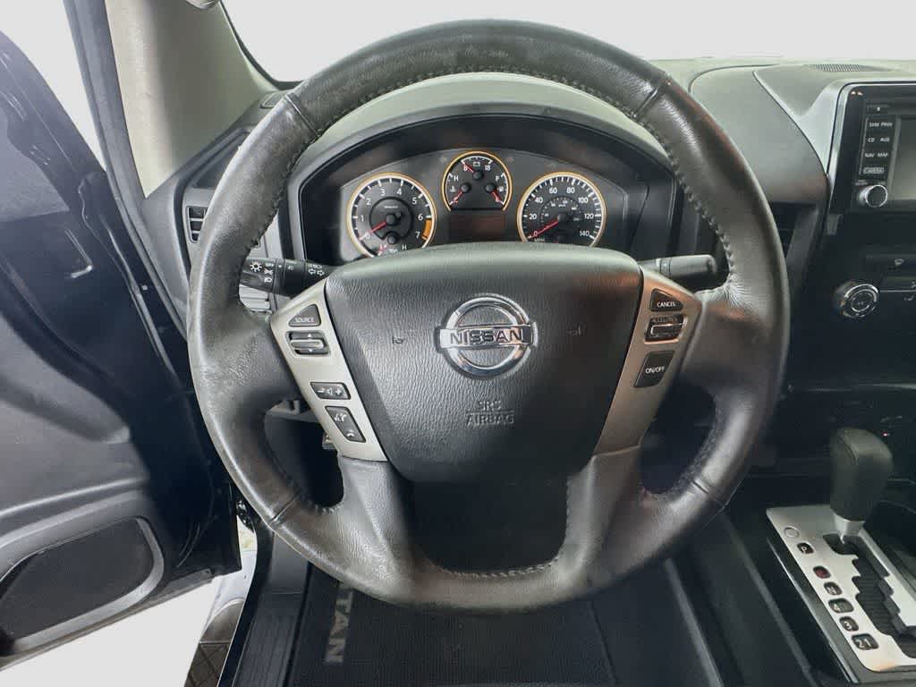 2015 Nissan Titan SV
