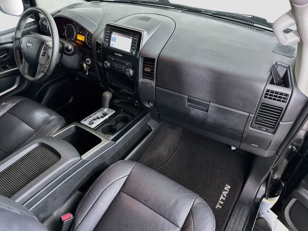 2015 Nissan Titan SV