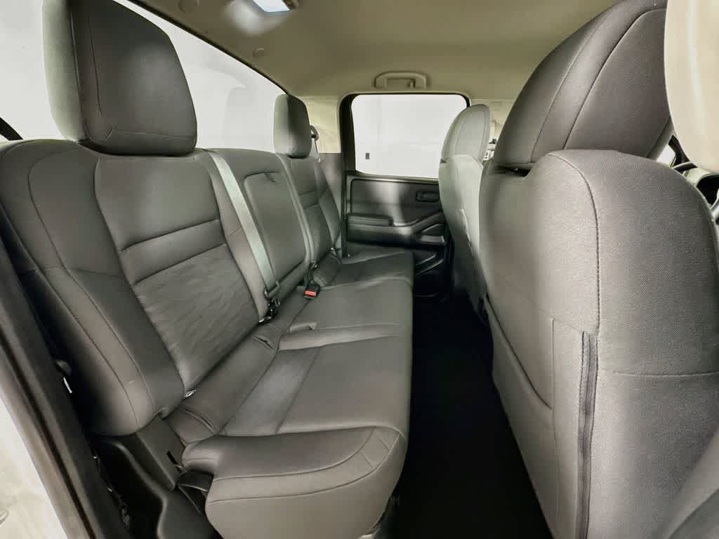 2022 Nissan Frontier S