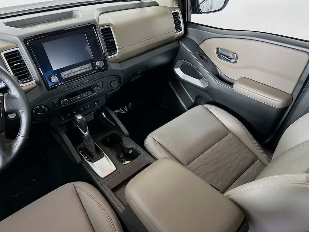 2022 Nissan Frontier SV