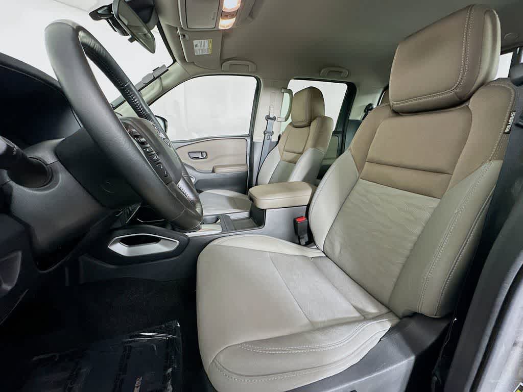 2022 Nissan Frontier SV