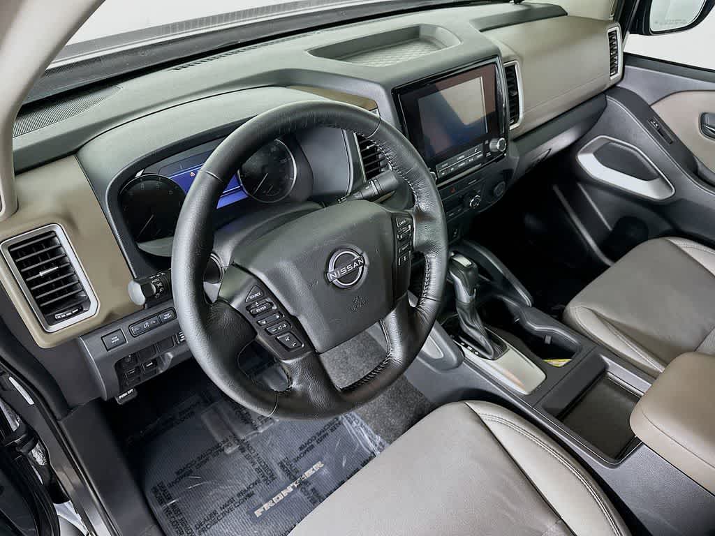 2022 Nissan Frontier SV