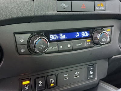 2024 Nissan Frontier SV