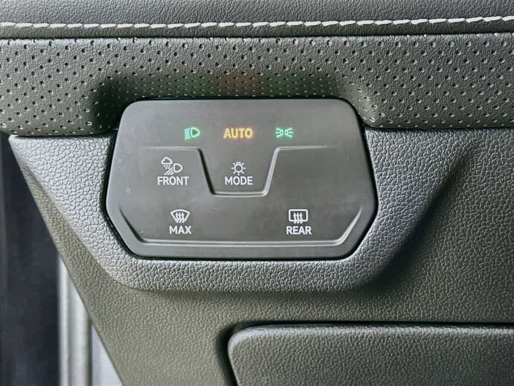 2024 Volkswagen Atlas Cross Sport 2.0T SE
