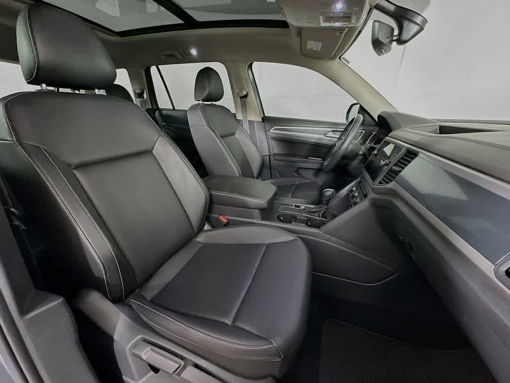 2021 Volkswagen Atlas 3.6L V6 SE w/Technology R-Line
