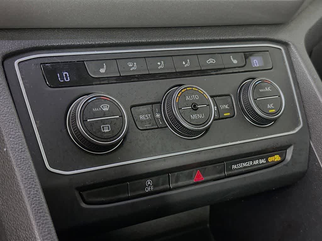 2021 Volkswagen Atlas 3.6L V6 SE w/Technology R-Line